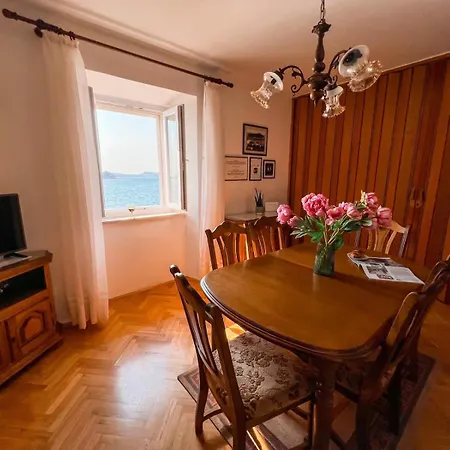 Adriatic Pearl Nyaraló